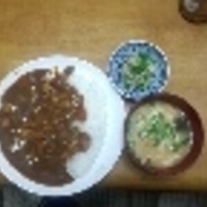 市販のルーで普通のポークカレー